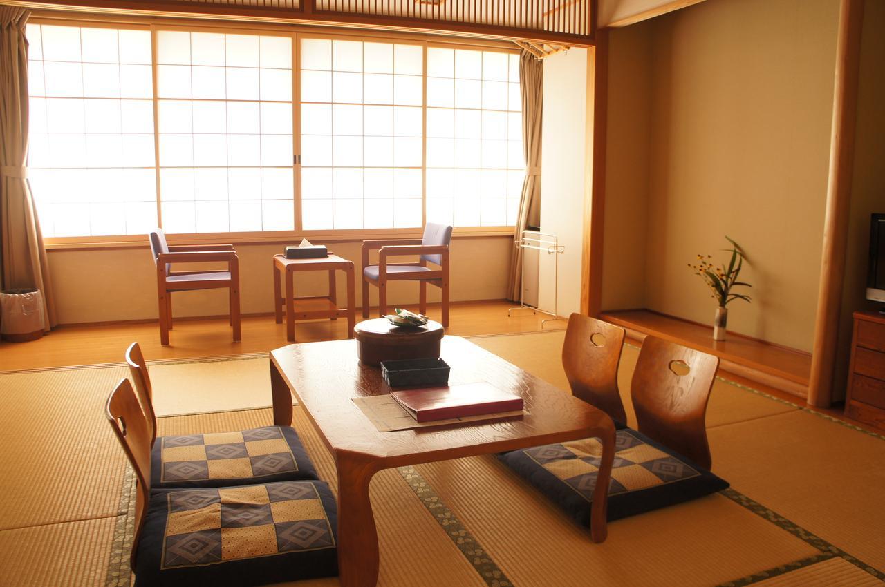 Kamiyama Onsen Hotel Shikinosato & Iyashinoyu Tokusima Kültér fotó